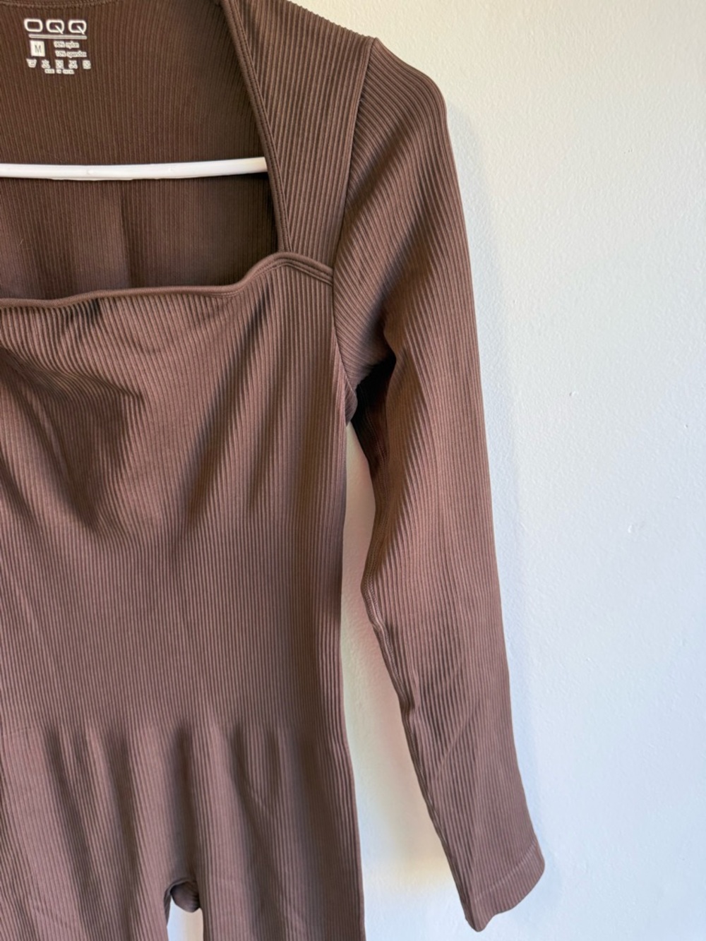 OQQ Brown Square Neck Long Sleeve Bell Bottom Athletic Jumpsuit size Medium - Picture 4 of 5